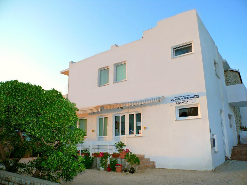 Apartments Panonija Новаля Екстериор снимка